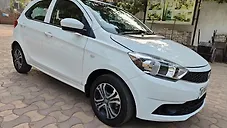Used Tata Tiago Revotron XZ in Kanpur