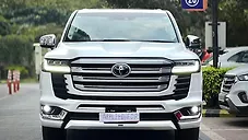 Used Toyota Land Cruiser ZX Petrol in Delhi