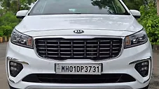Used Kia Carnival Limousine Plus 7 STR in Mumbai