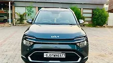 Used Kia Carens Prestige 1.5 Diesel MT 7 STR in Ahmedabad