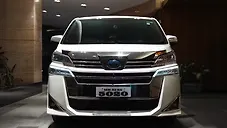Used Toyota Vellfire Hybrid in Mumbai