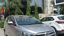 Used Toyota Innova Crysta 2.4 V Diesel in Delhi