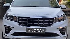 Used Kia Carnival Limousine Plus 7 STR in Chandigarh