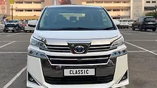Used Toyota Vellfire VIP – Executive Lounge in Mumbai