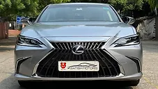 Used Lexus ES 300h Luxury in Delhi