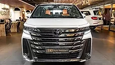 Used Toyota Vellfire VIP – Executive Lounge in Delhi