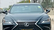 Used Lexus ES 300h Luxury in Delhi