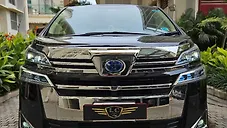 Used Toyota Vellfire Hybrid in Mumbai