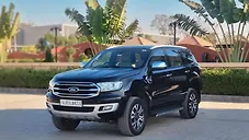 Used Ford Endeavour Titanium 3.2 4x4 AT in Surat