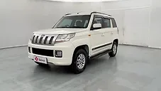 Used Mahindra TUV300 T8 mHAWK100 Dual Tone in Lucknow