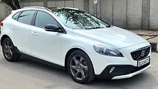 Used Volvo V40 Cross Country D3 Inscription in Delhi