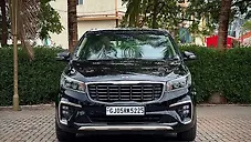 Used Kia Carnival Limousine Plus 7 STR in Surat