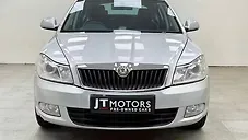 Used Skoda Laura Ambition 2.0 TDI CR AT in Pune
