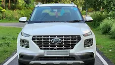 Used Hyundai Venue S 1.0 Turbo DCT in Delhi
