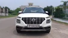 Used Hyundai Venue S 1.2 Petrol in Lucknow