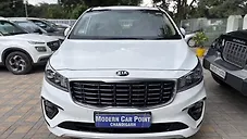 Used Kia Carnival Limousine 7 STR in Chandigarh