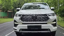 Used Toyota Innova Hycross ZX (O) Hybrid 7 STR in Delhi