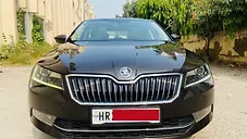 Used Skoda Superb Style TSI AT in Delhi