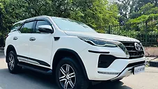 Used Toyota Fortuner 4X2 AT 2.8 Diesel in Delhi