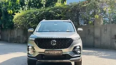 Used MG Hector Plus Sharp 1.5 Petrol Turbo Hybrid MT 6-STR in Delhi