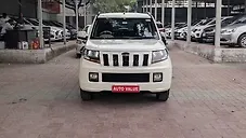 Used Mahindra TUV300 T10 in Lucknow