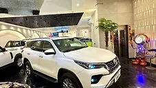 Used Toyota Fortuner 4X2 AT 2.8 Diesel in Delhi