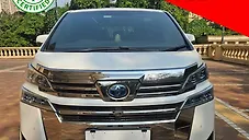 Used Toyota Vellfire Hybrid in Mumbai