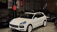 Used Porsche Cayenne E-Hybrid in Delhi