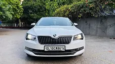 Used Skoda Superb L&K TSI AT in Delhi