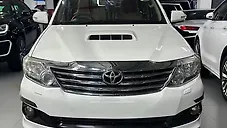 Used Toyota Fortuner 3.0 4x2 AT in Mumbai