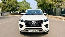 Used Toyota Fortuner 4x2 AT in Delhi
