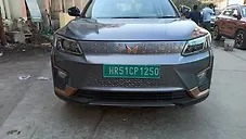 Used Mahindra XUV400 EL 39.4 KWH in Delhi