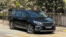 Used Kia Carnival Premium 7 STR in Mumbai