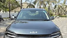 Used Kia Carens Prestige 1.4 Petrol MT 7 STR in Ulhasnagar
