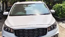 Used Kia Carnival Limousine Plus 7 STR in Hyderabad