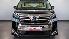Used Toyota Vellfire Hybrid in Delhi