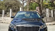 Used Kia Carnival Limousine Plus 7 STR in Mumbai