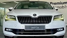 Used Skoda Superb Style TSI AT in Delhi