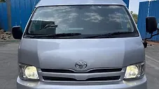 Used Toyota Commuter HiAce 3.0 L in Mumbai