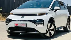 Used MG Windsor EV Essence 38.0 kWh in Ahmedabad