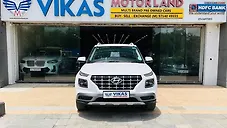 Used Hyundai Venue SX Plus 1.0 Turbo DCT in Ahmedabad