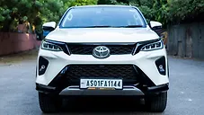 Used Toyota Fortuner Legender 2.8 4X4 AT in Delhi