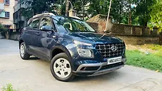 Used Hyundai Venue S 1.2 Petrol in Kolkata