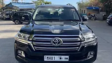 Used Toyota Land Cruiser LC 200 VX in Mumbai