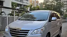 Used Toyota Innova 2.5 VX 8 STR BS-III in Nashik