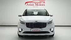 Used Kia Carnival Limousine Plus 7 STR in Hyderabad