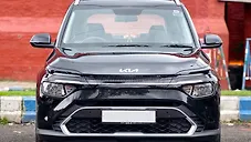 Used Kia Carens Prestige Plus 1.4 Petrol MT 7 STR in Kolkata