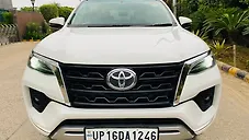 Used Toyota Fortuner 2.8 4x2 AT in Delhi