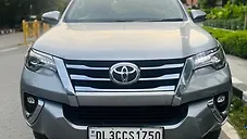 Used Toyota Fortuner 2.7 4x2 AT in Delhi