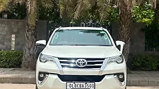 Used Toyota Fortuner 2.8 4x2 AT in Delhi